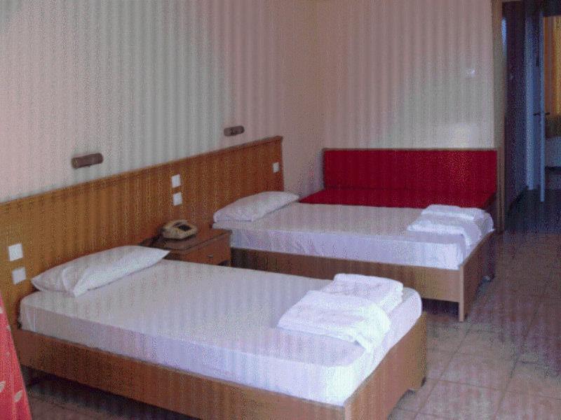 Hotel Aphroditi Agia Paraskevi  Buitenkant foto