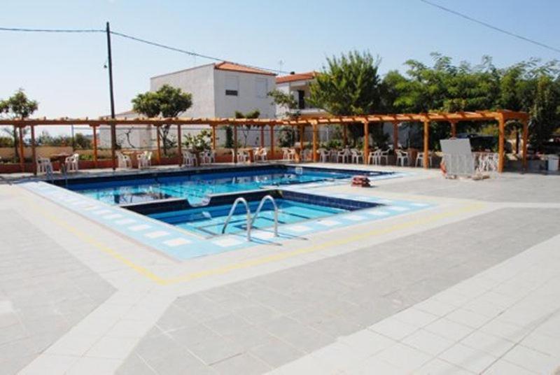 Hotel Aphroditi Agia Paraskevi  Buitenkant foto
